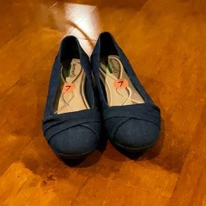 Brand new baretrap heels